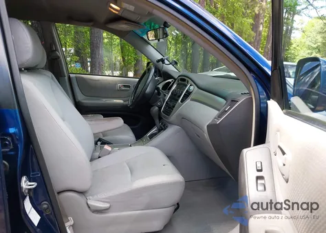 2004 Toyota Highlander V6 from USA, damaged, VIN JTEEP21A840055477